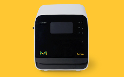 黄色背景中有一台TLC Explorer薄层层析分析仪。