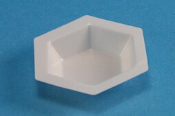 Hexagonal weighing boats size M, anti-static, sterile; electron beam irradiated
